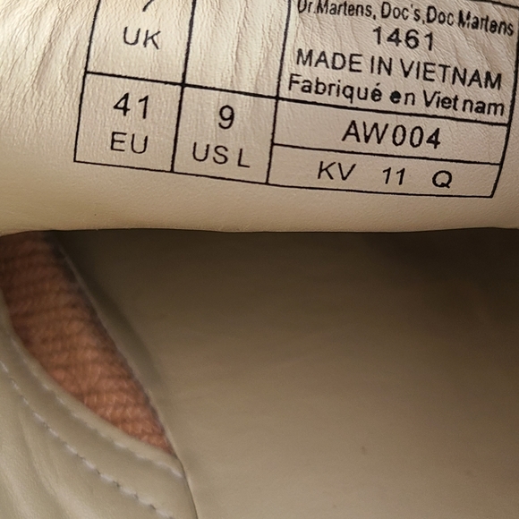 Dr. Doc Martens 1461 Cream Lace-Up Oxfords Women's Size 9 41 - Picture 6 of 10